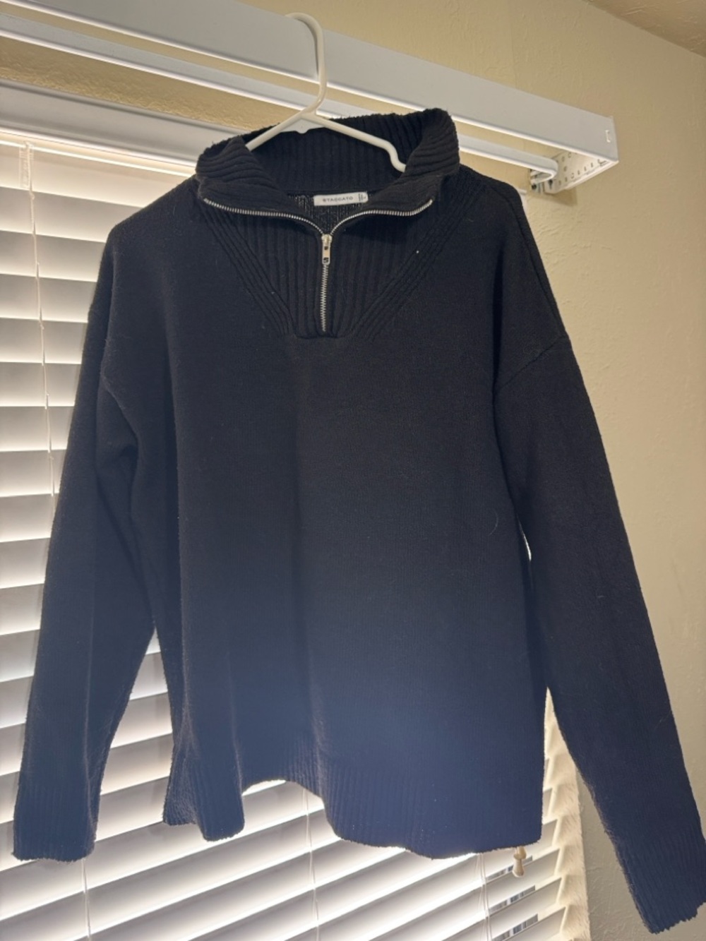Staccato Black Zip-Up women’s Sweater
